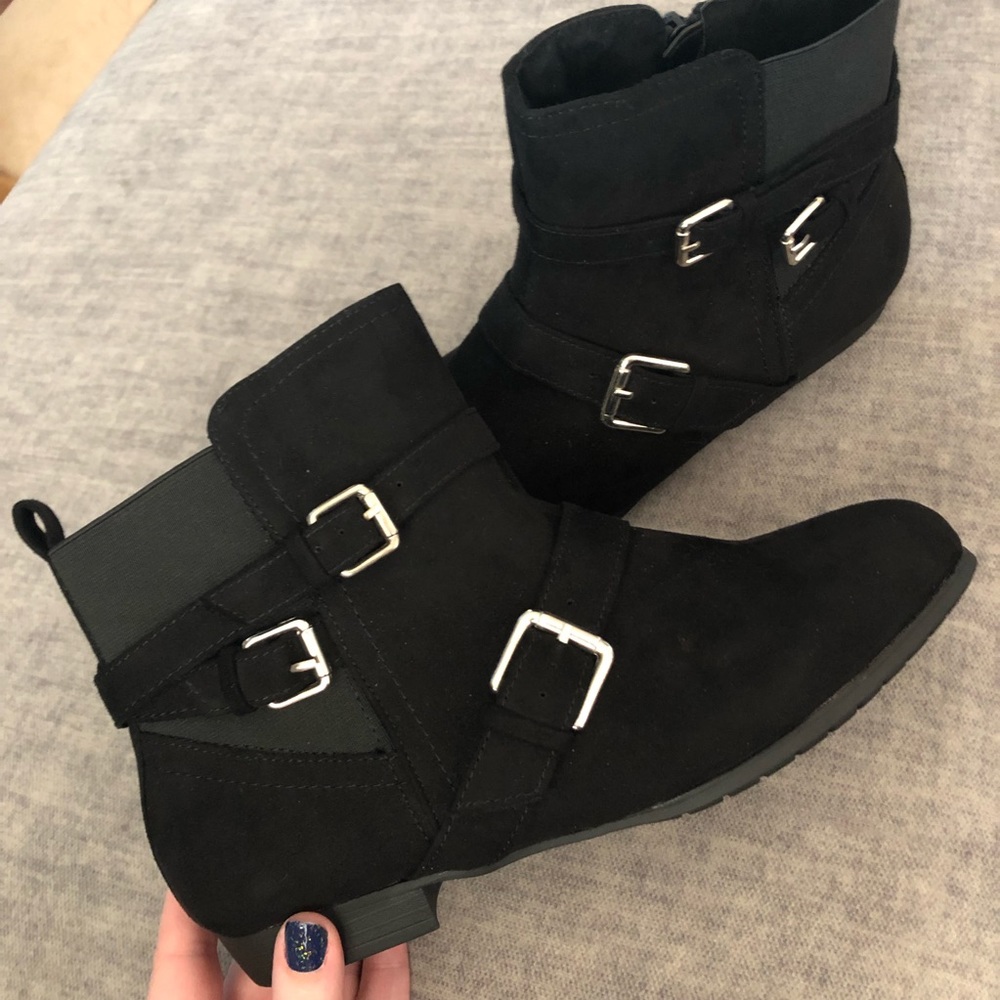 Ankle boots 7
